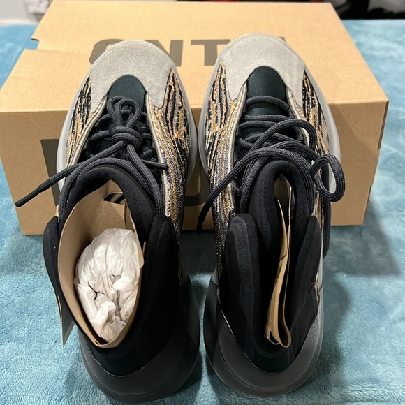ADIDAS YEEZY QUANTUM , Basquetball shoes NWT - Picture 3 of 8